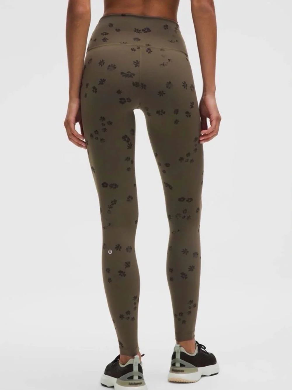 Lululemon Wunder Train High-Rise Tight 28